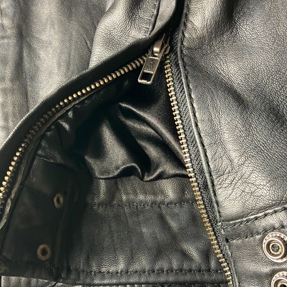Men’s New Rebel black leather motorcycle jacket. Size L - Picture 7 of 7